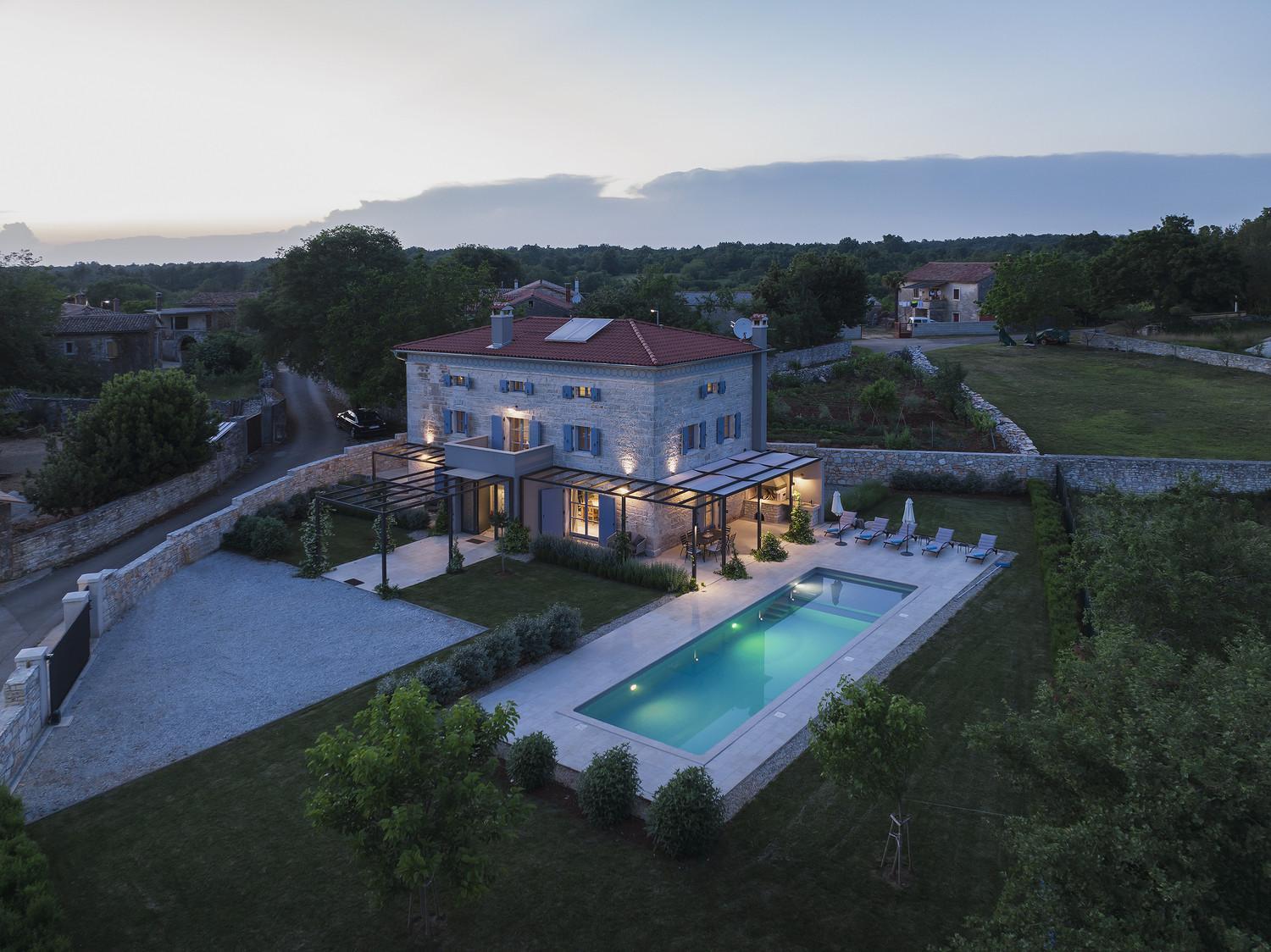 Tinjan Villa Pi For 8 People In Central Istria With Heated Pool & Large Garden מראה חיצוני תמונה